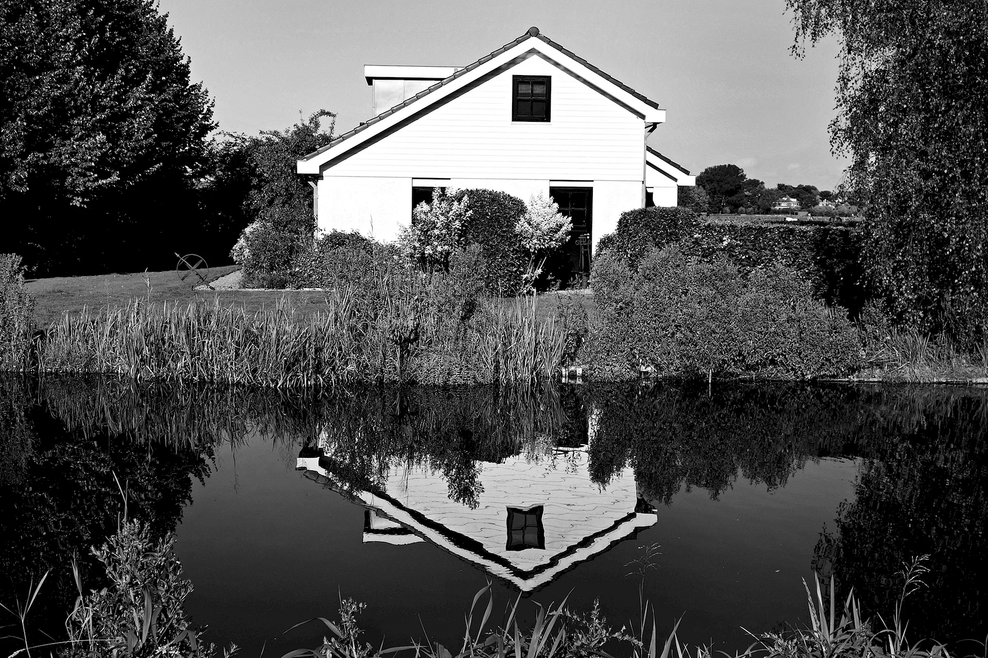 House Black and White Wallpaper