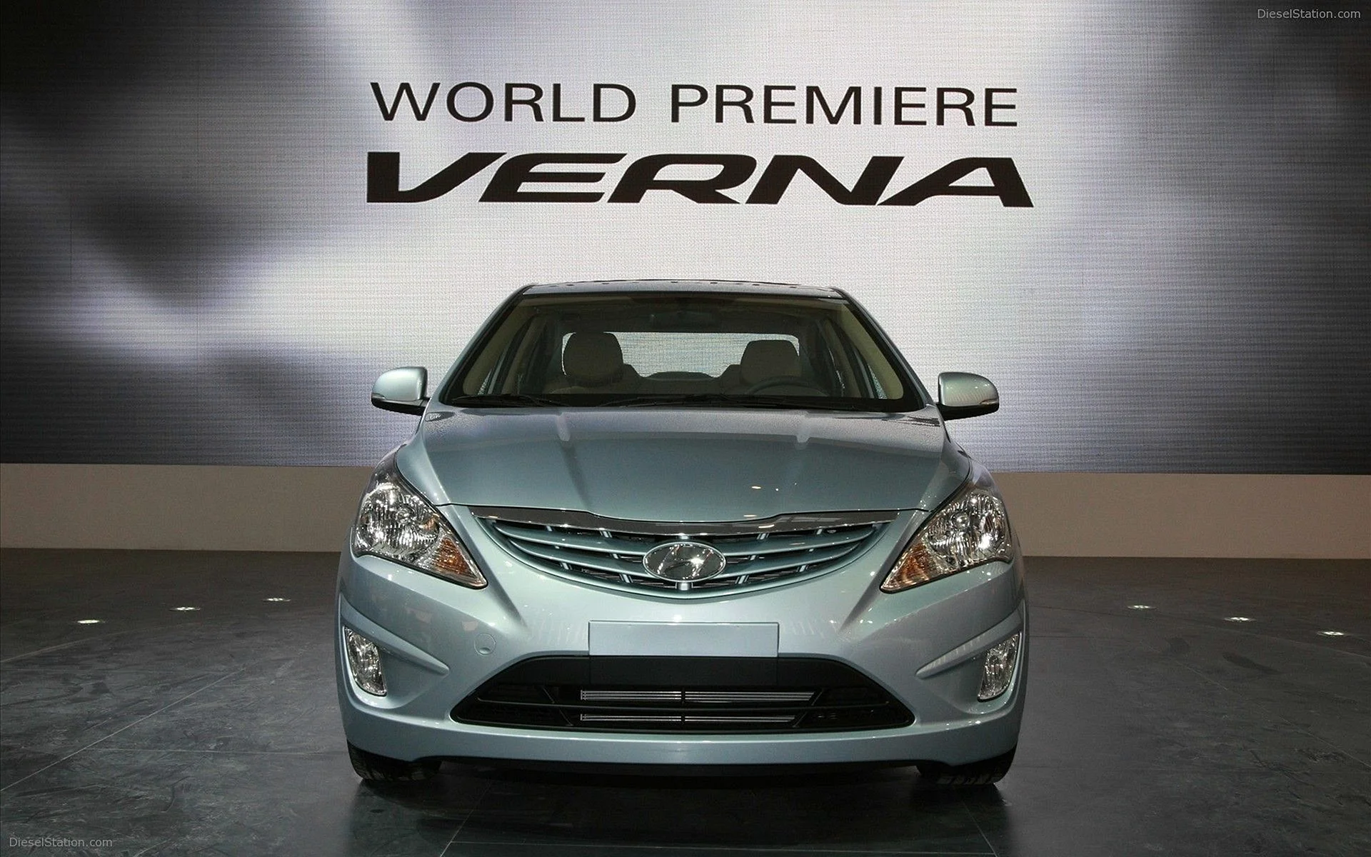 Hyundai Verna Logo Wallpaper