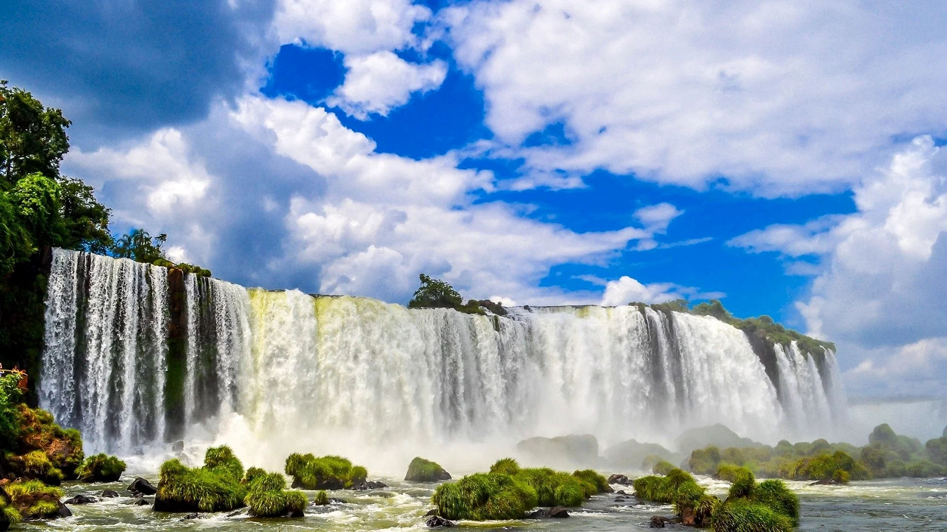 Iguazu Falls Wallpaper