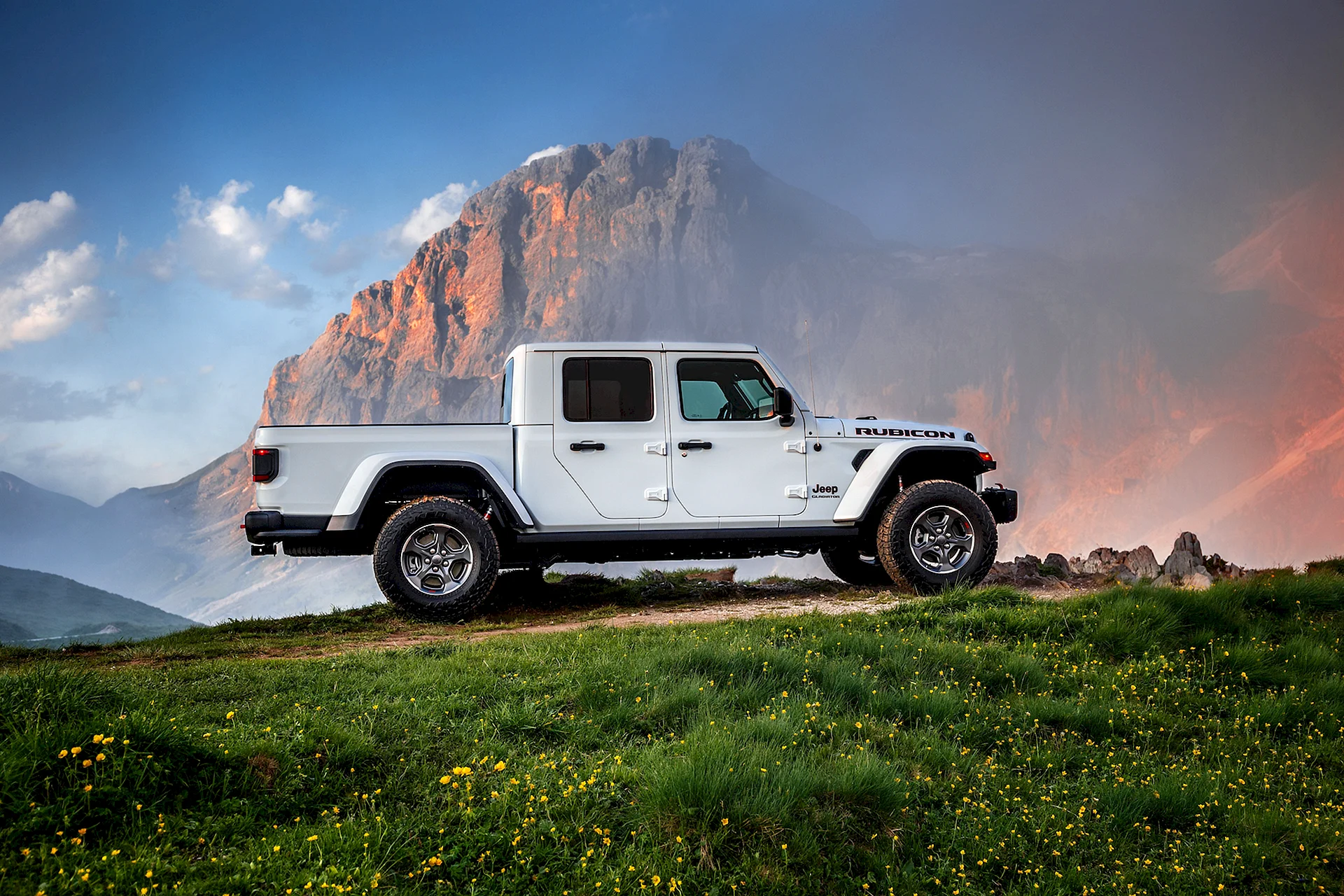 Jeep Gladiator Pickup Wallpaper