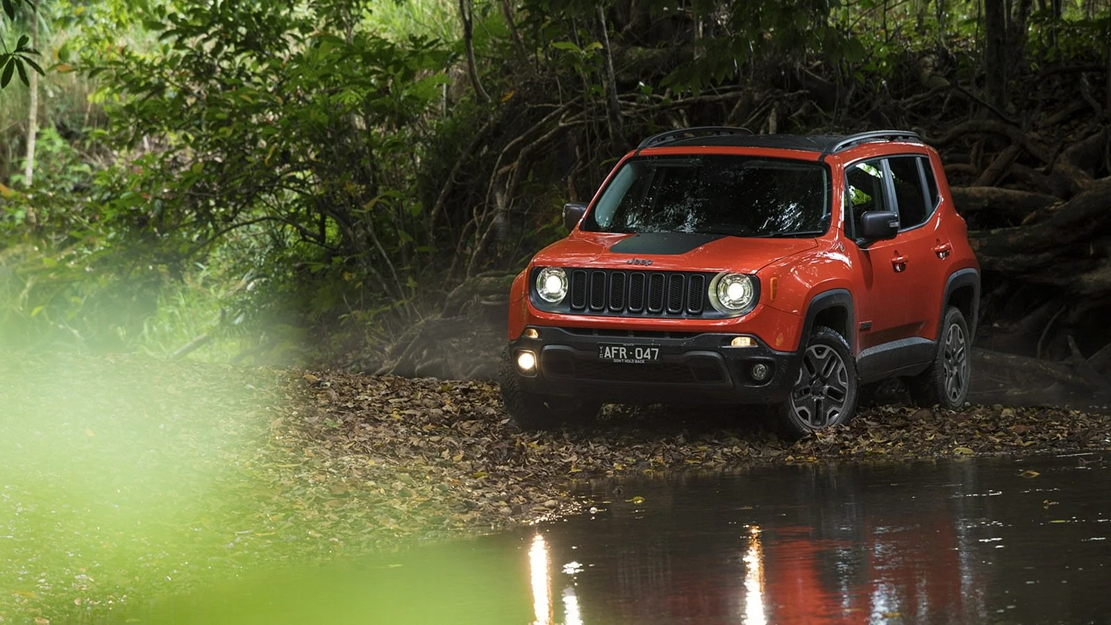 Jeep Renegade Trailhawk Profile Wallpaper