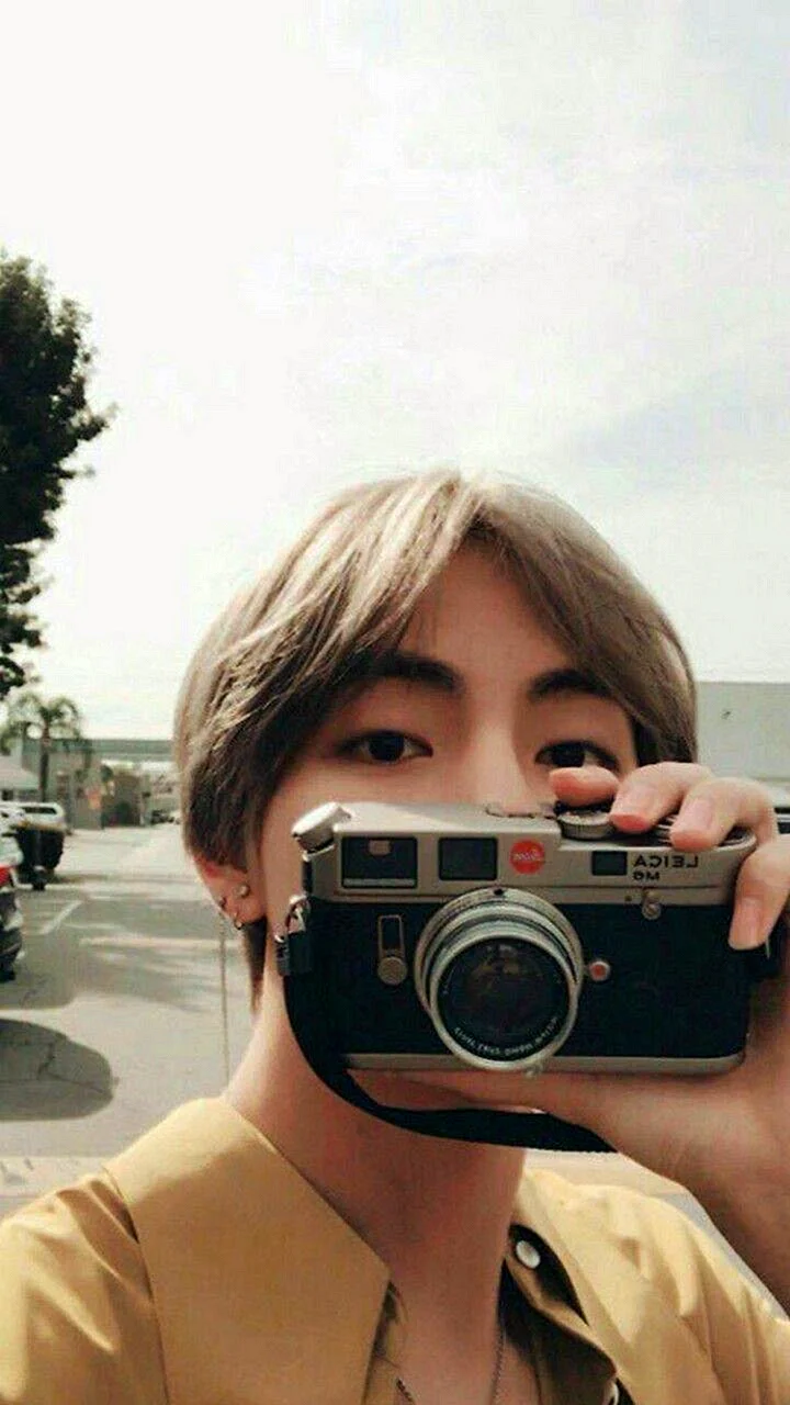 Kim Taehyung Aesthetic Wallpaper For iPhone