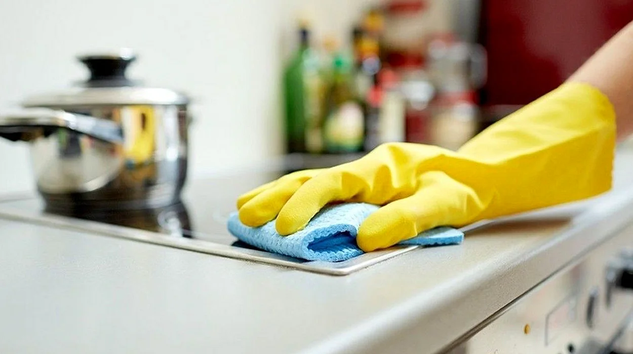 Kitchen Cleaning Wallpaper