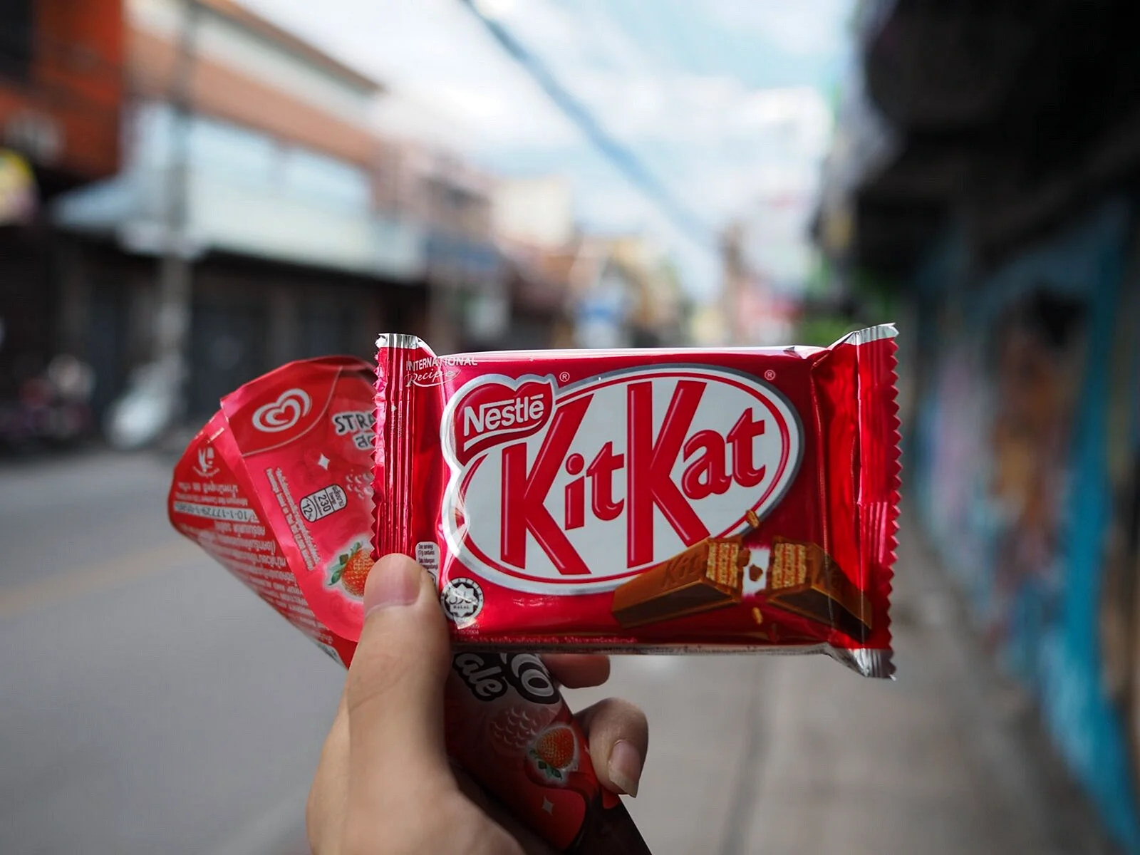 Kitkat HD Wallpaper