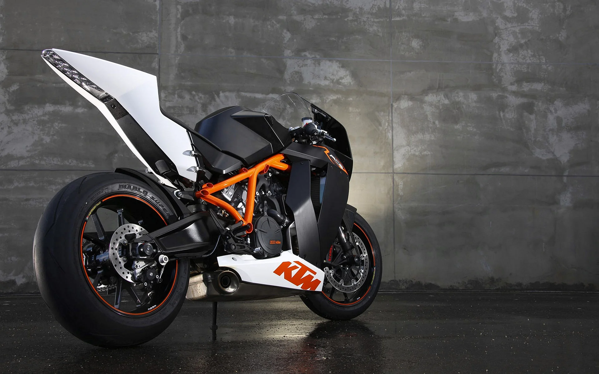 Ktm 1190 Rc8 Wallpaper