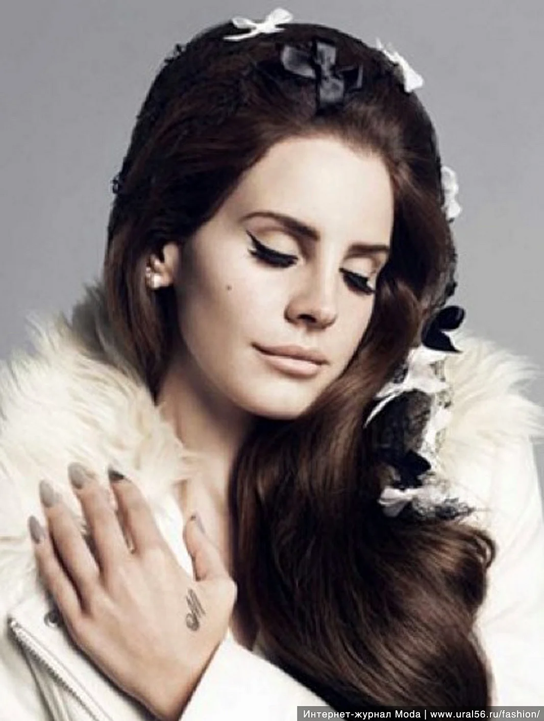 Lana Del Rey Wallpaper For iPhone