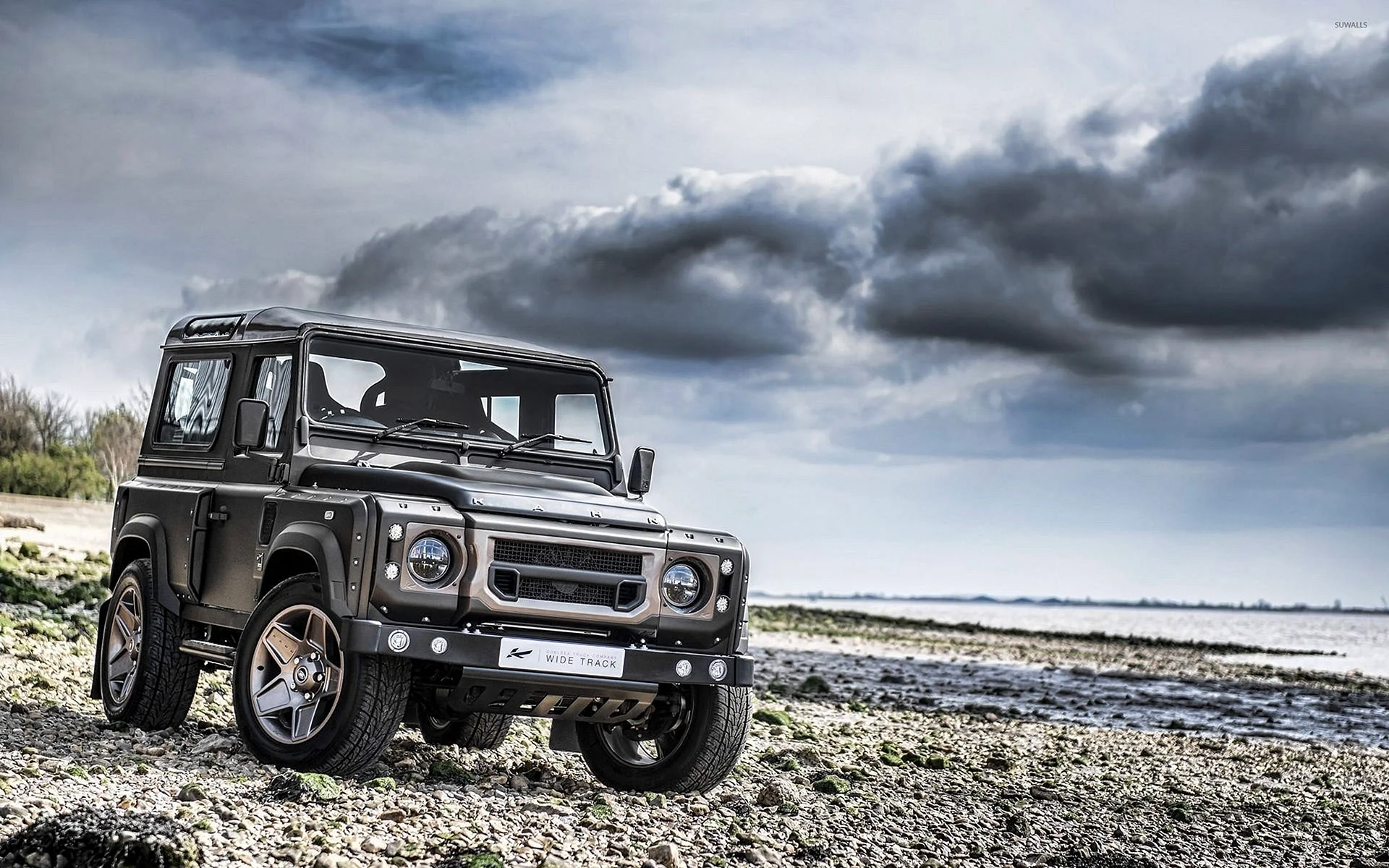 Land Rover Defender 90 Wallpaper