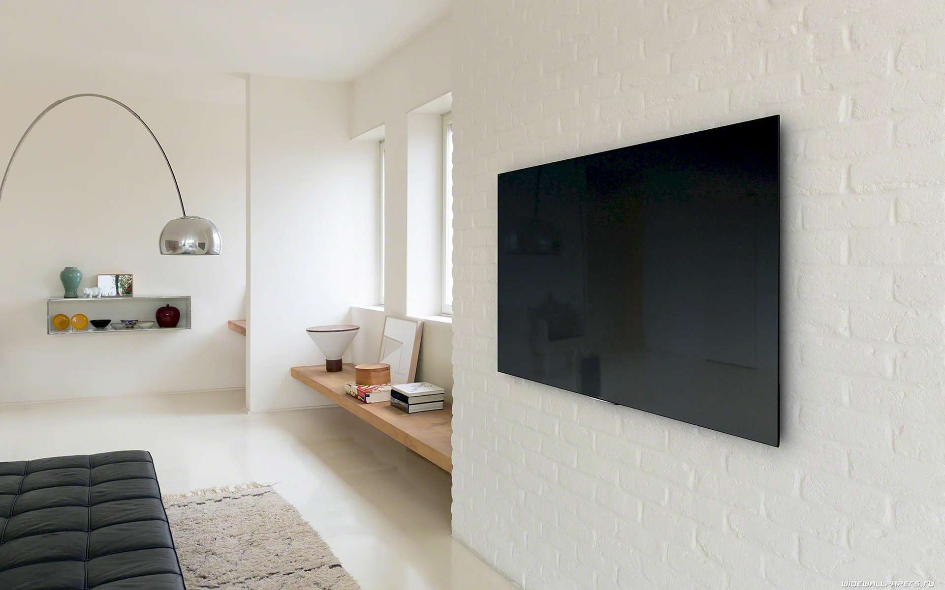 Led Tv On Wall Wallpaper