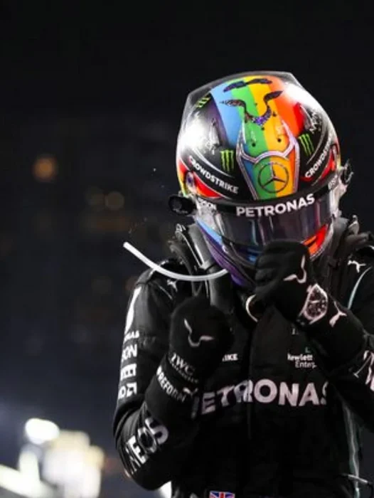 Lewis Hamilton Helmet Blm Wallpaper