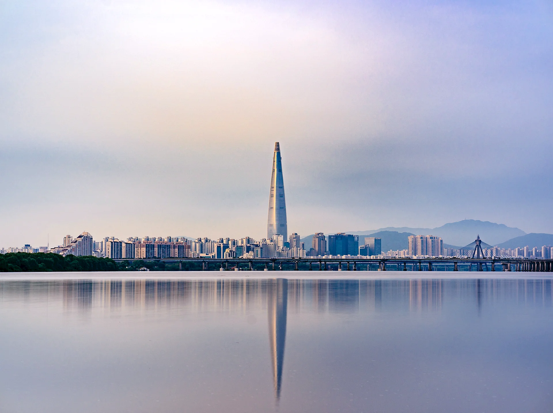 Lotte World Tower Wallpaper