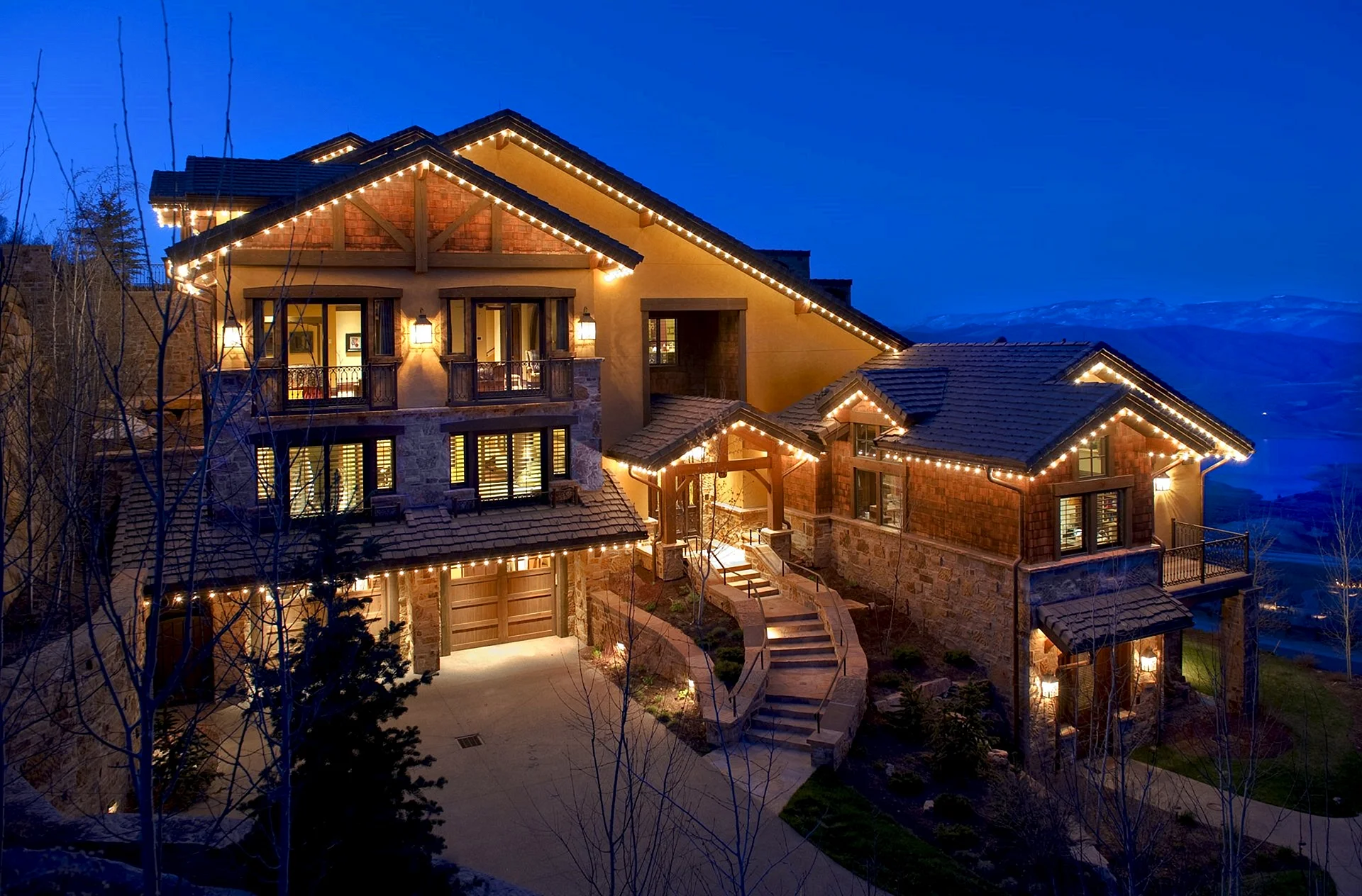 Luxury House In Mountain Wallpaper