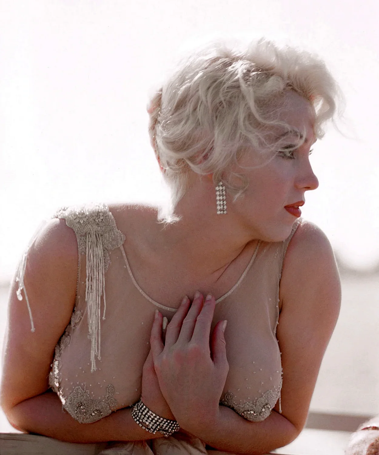 Marilyn Monroe Topless Wallpaper