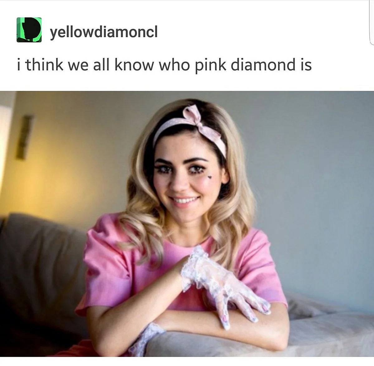 Marina Diamandis Pink Wallpaper