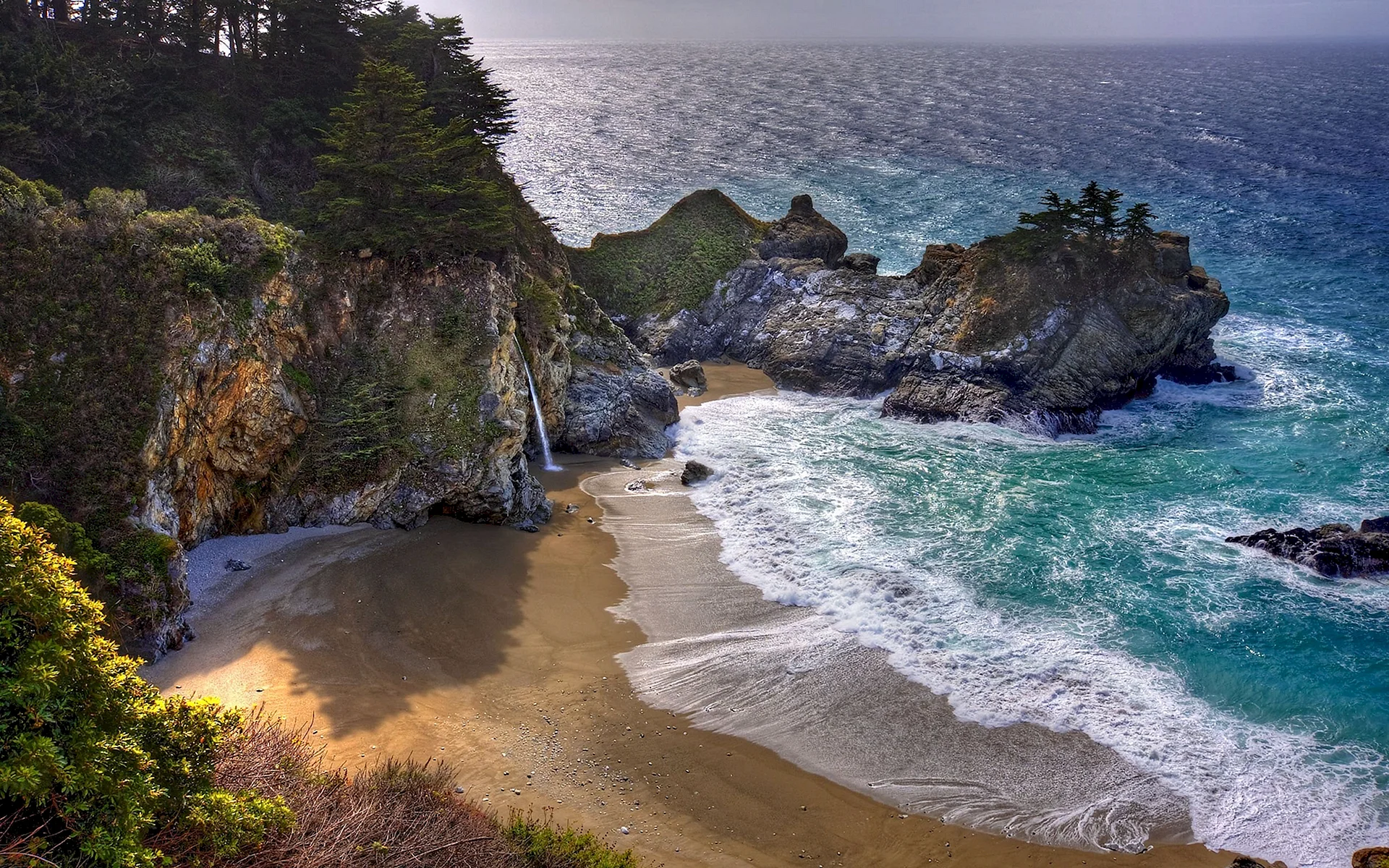 MCWAY Falls Wallpaper