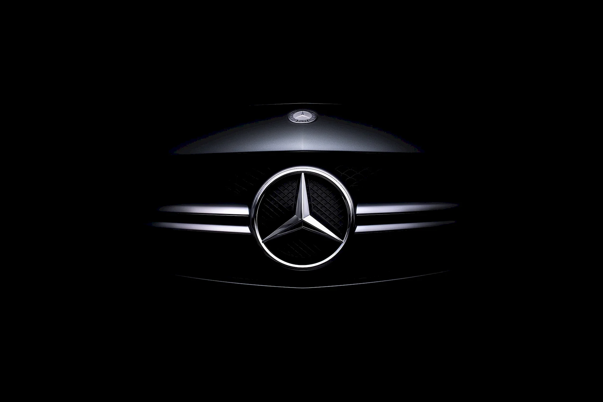 Mercedes Benz logo Wallpaper