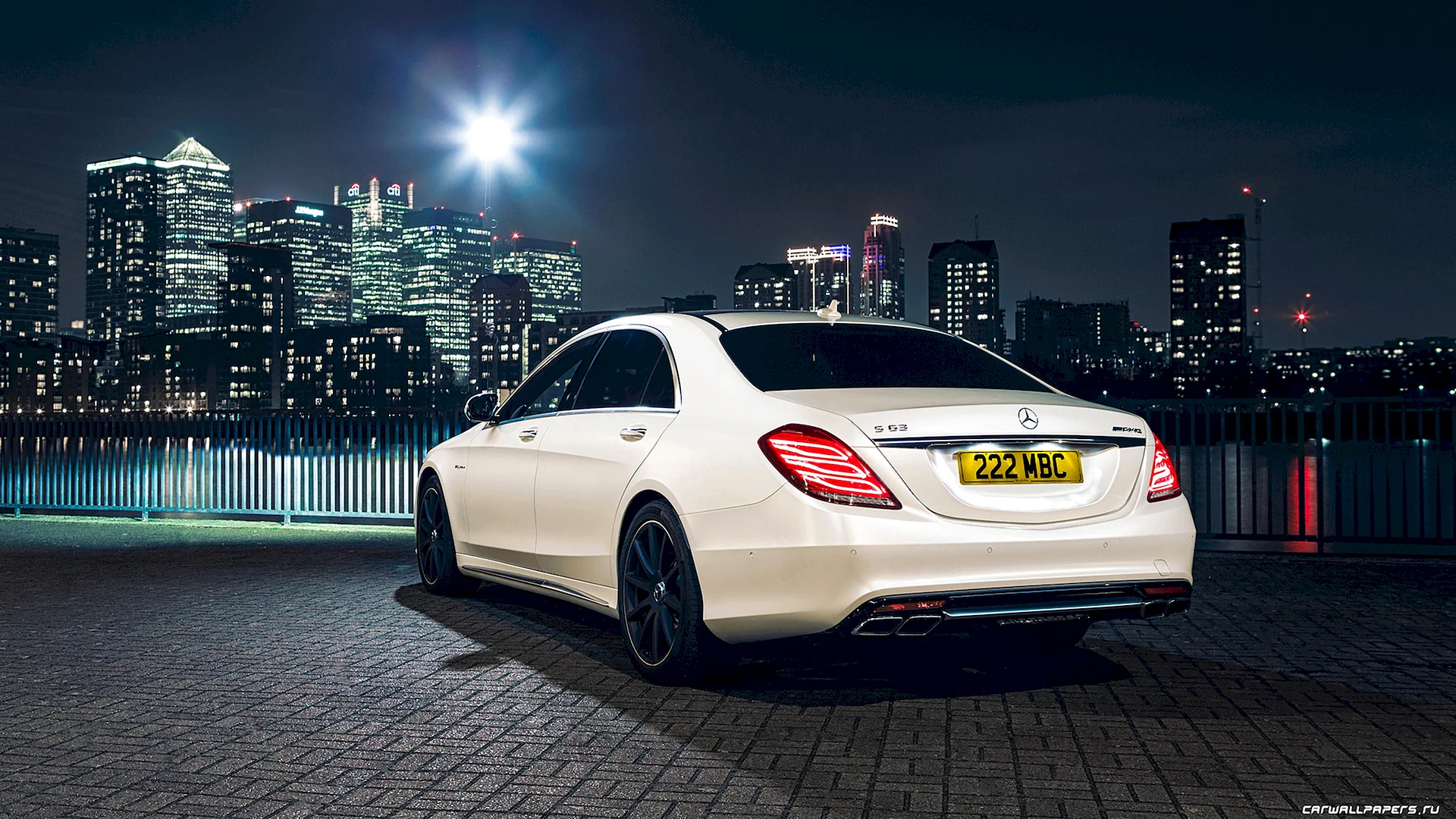 Mercedes-Benz S63 Wallpaper