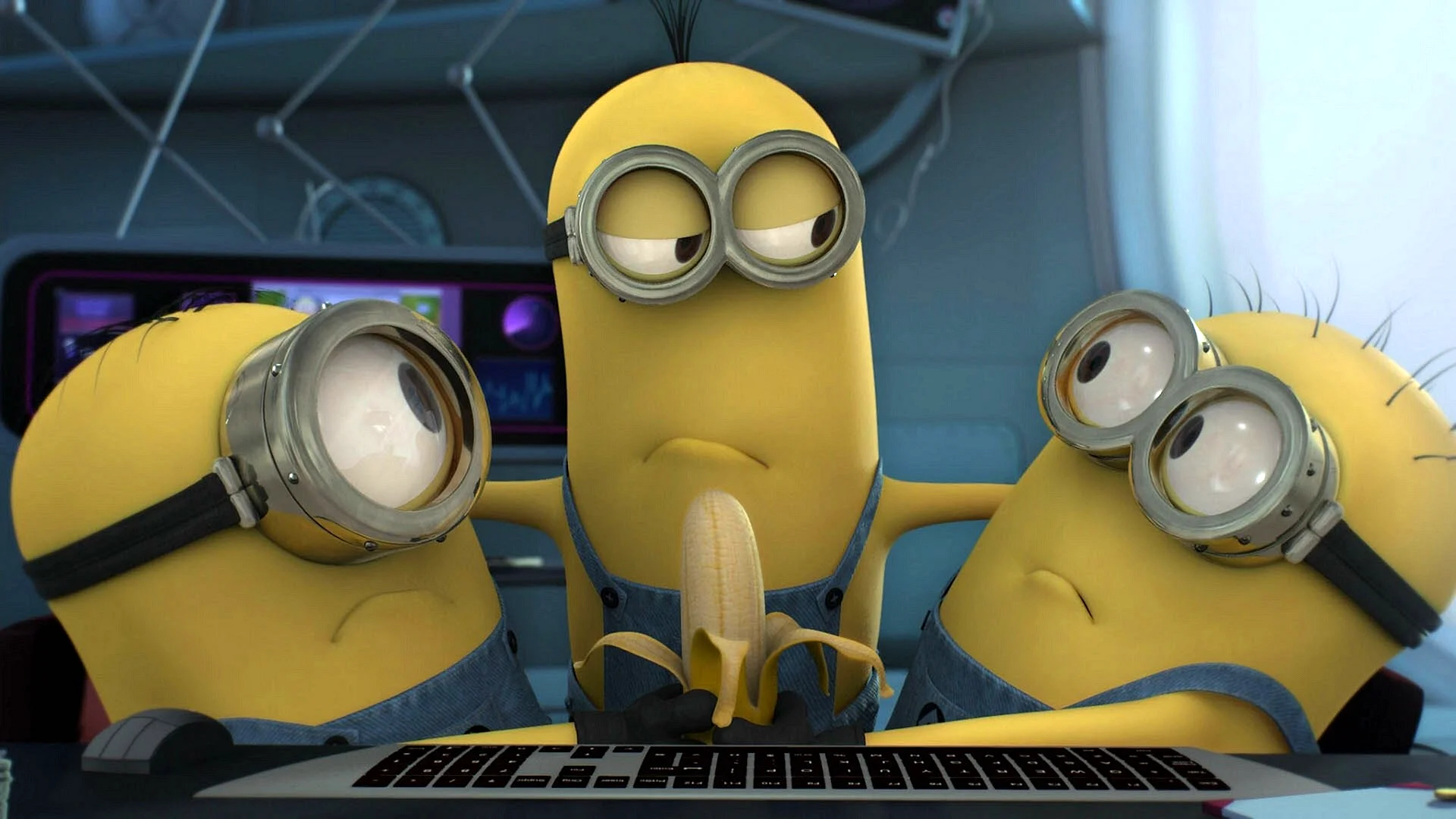 Minions Banana Wallpaper