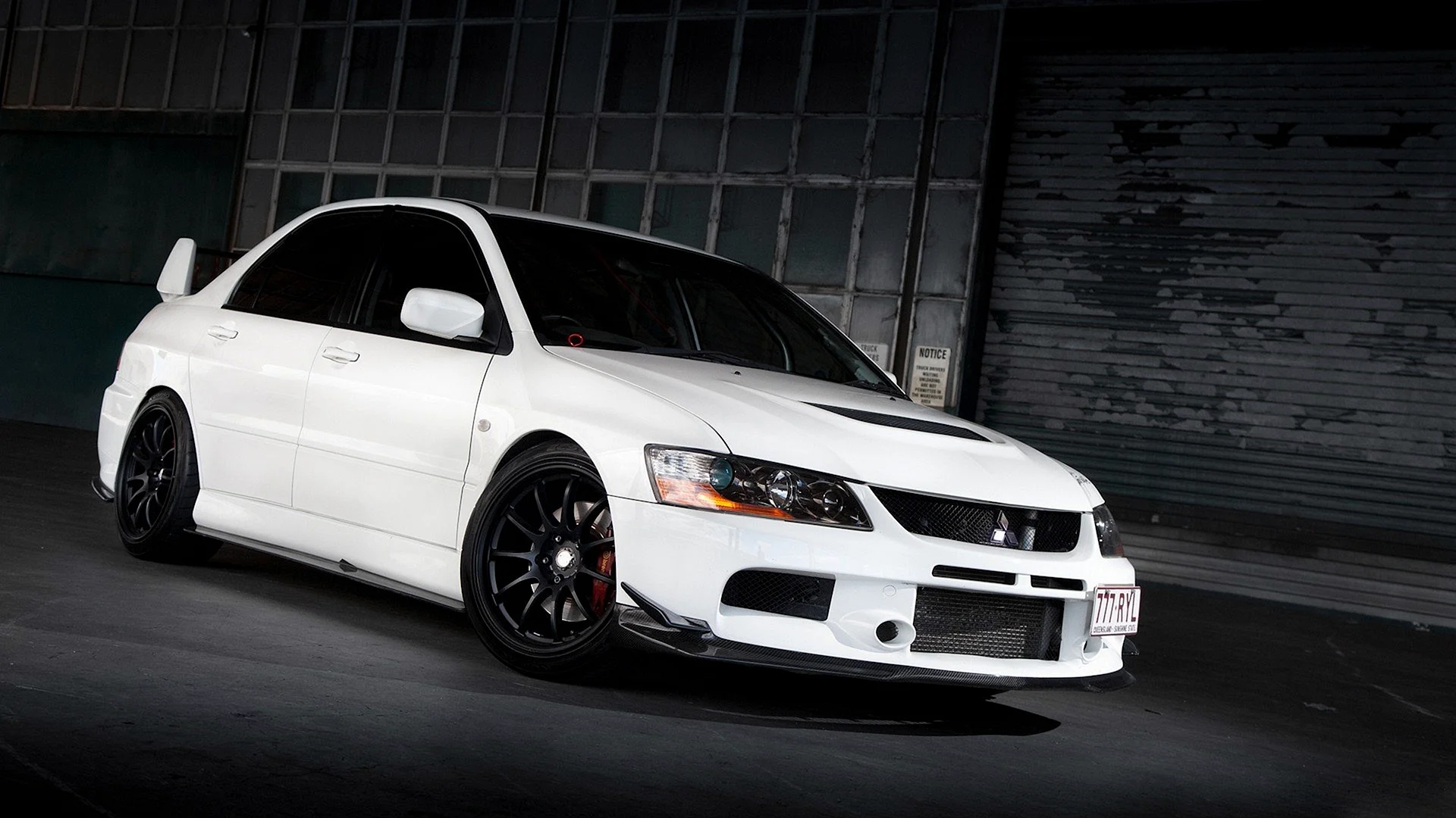 Mitsubishi Evo 9 Wallpaper