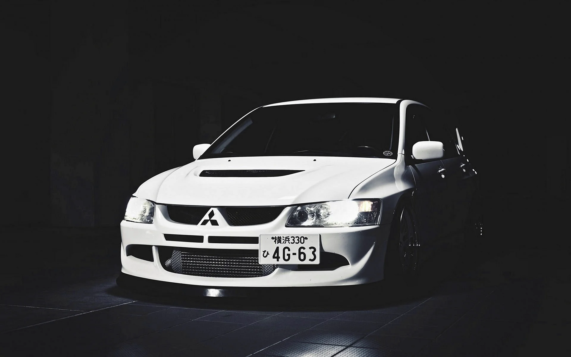 Mitsubishi Lancer Evo 8 Wallpaper