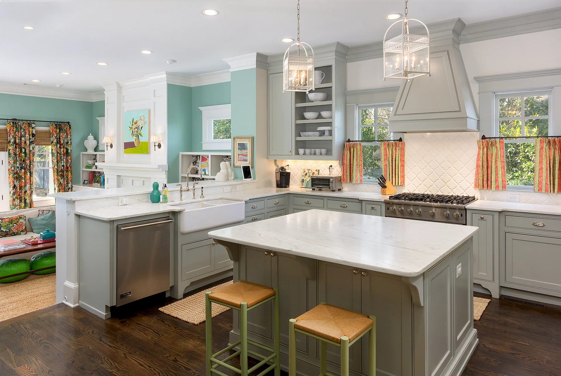 Modern Traditional Kitchen Wallpaper