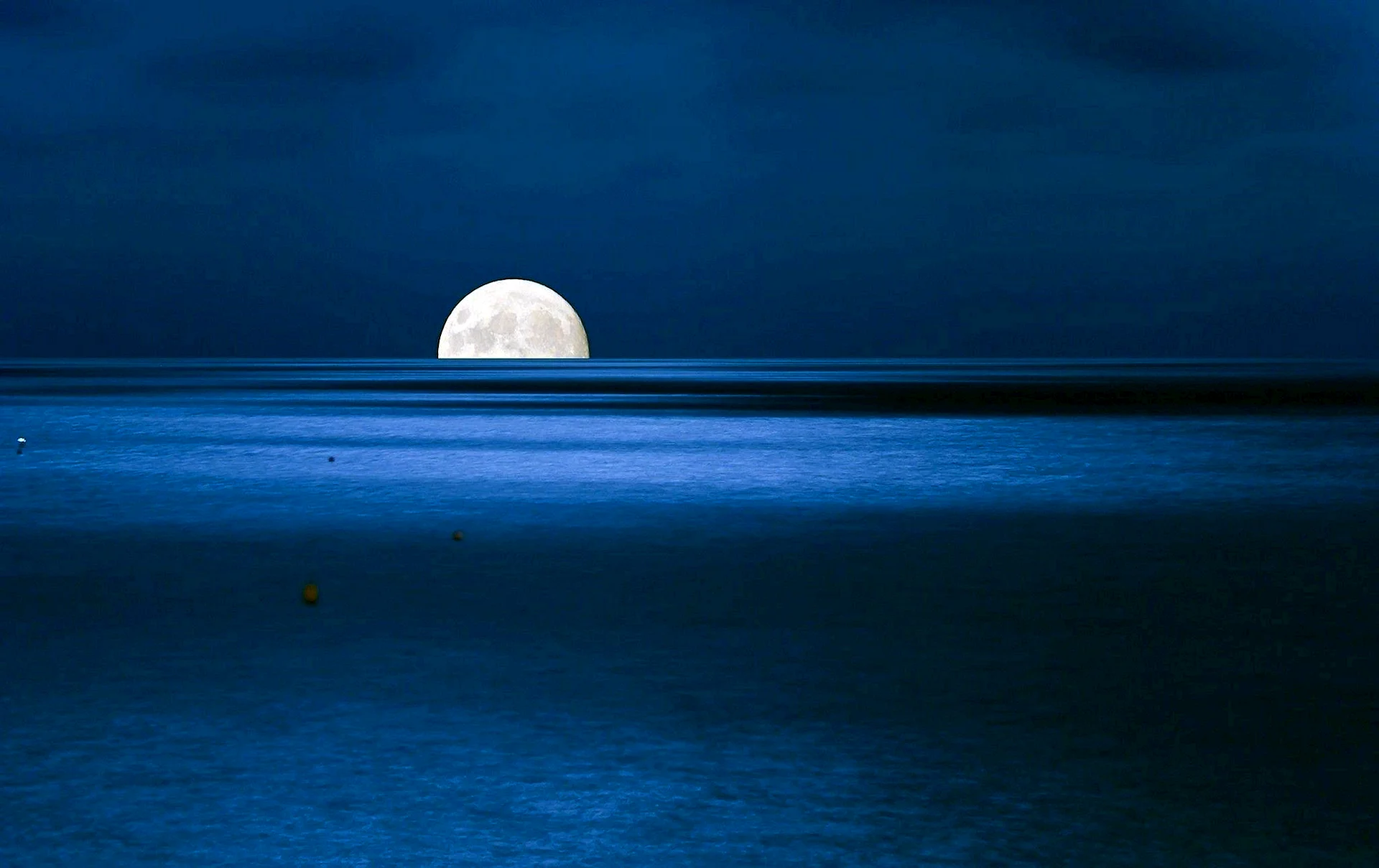 Moon Night Sea Wallpaper