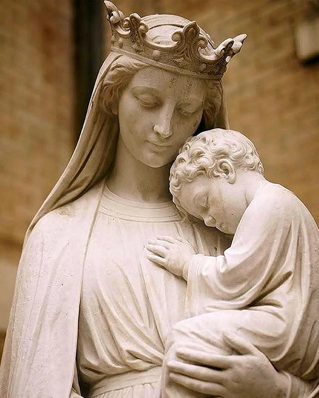 Mother Mary Statue Wallpaper