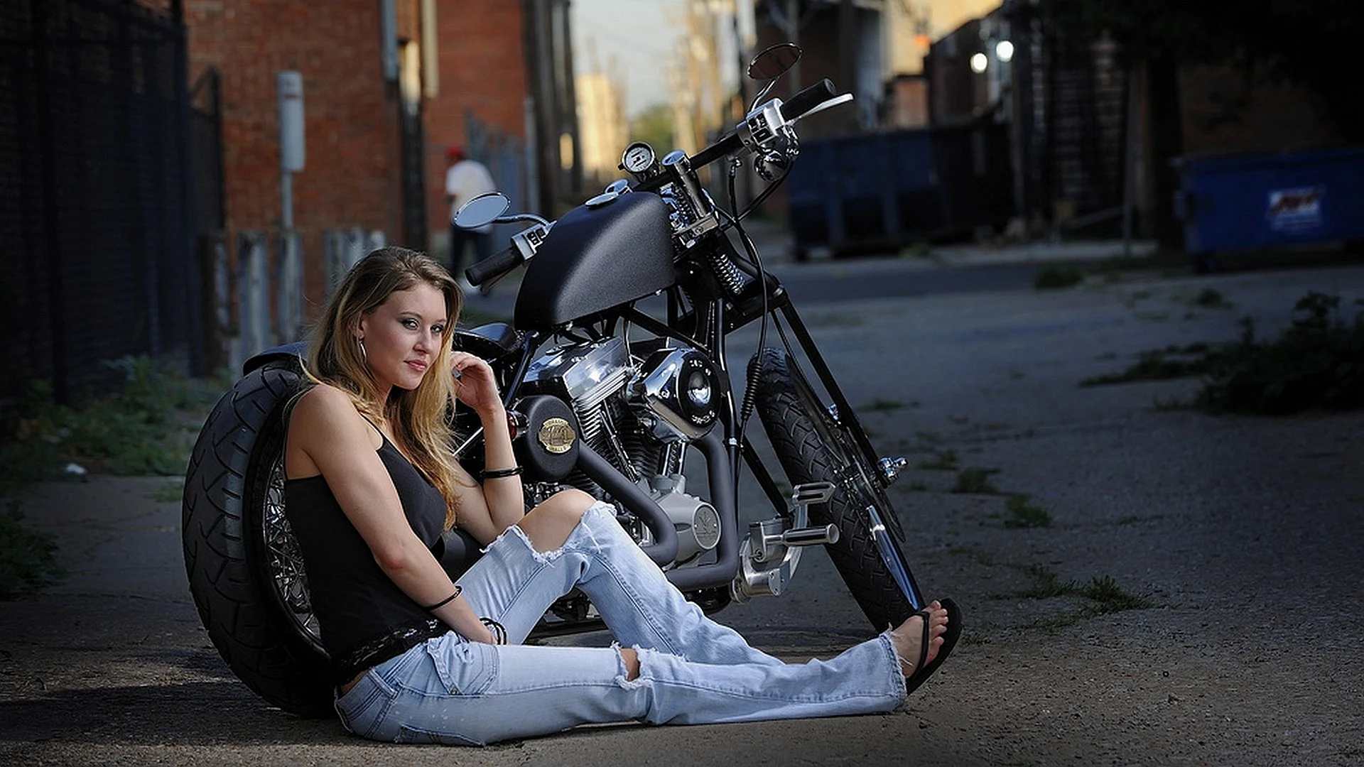 Motorcycle girl Wallpaper