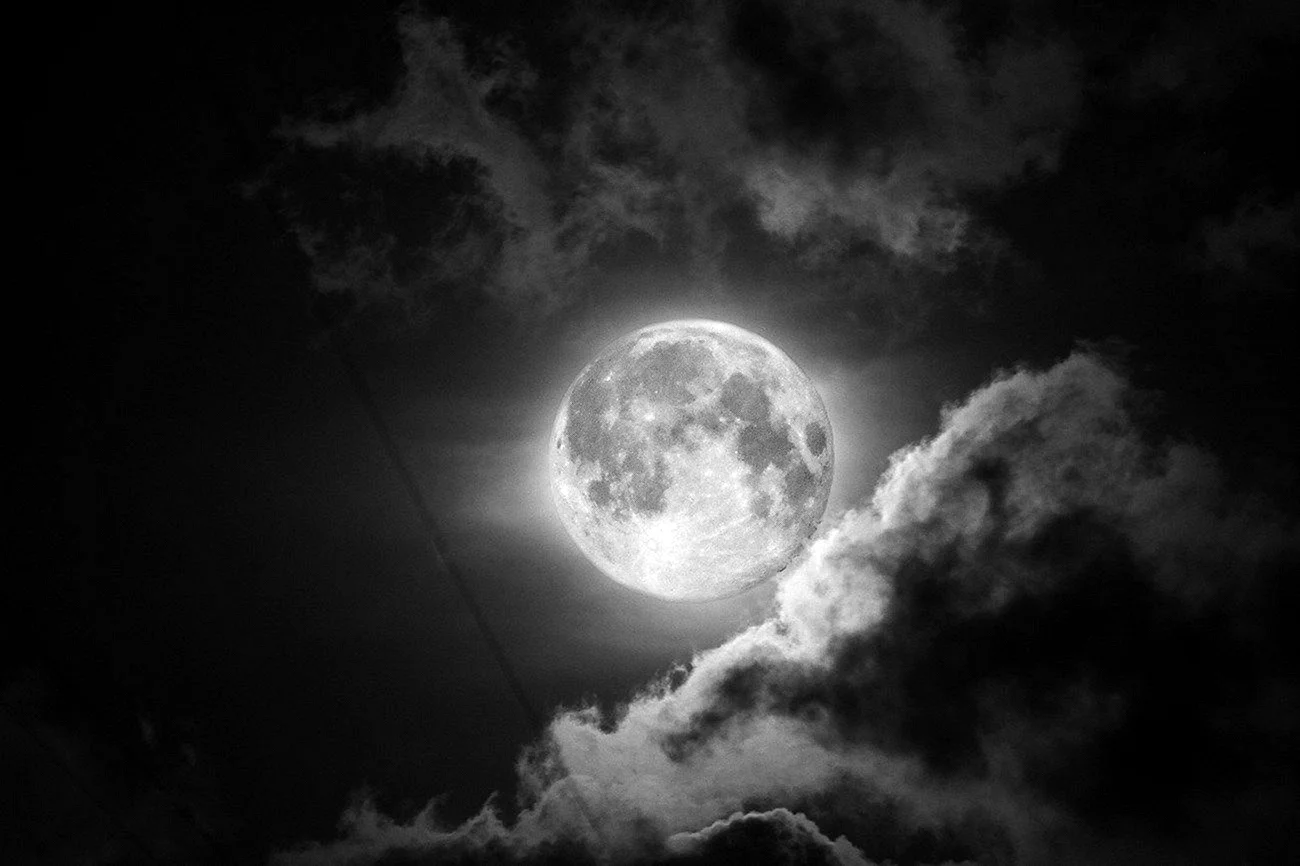 Night Moon Clouds Wallpaper
