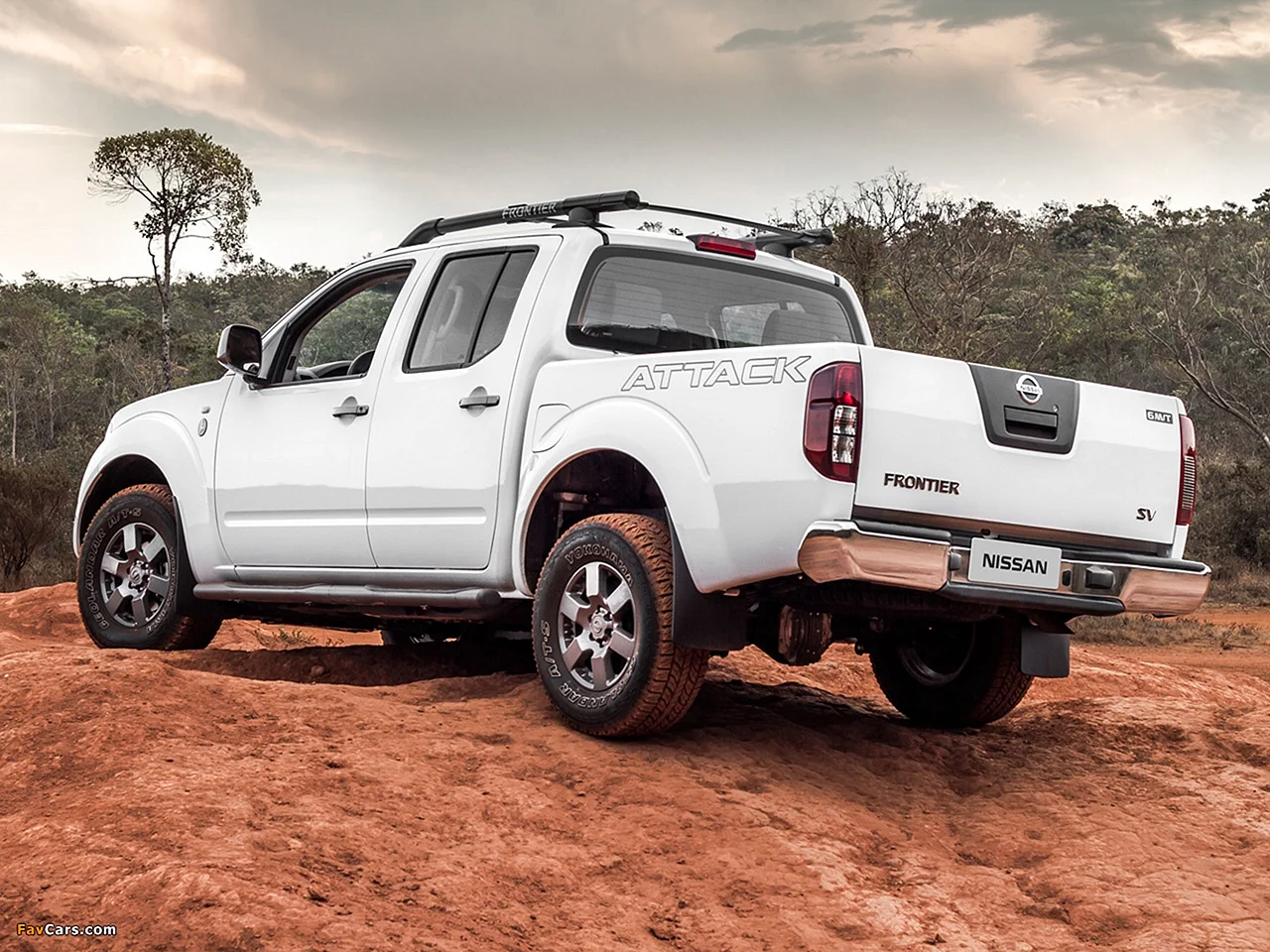 Nissan Frontier 2014 Wallpaper