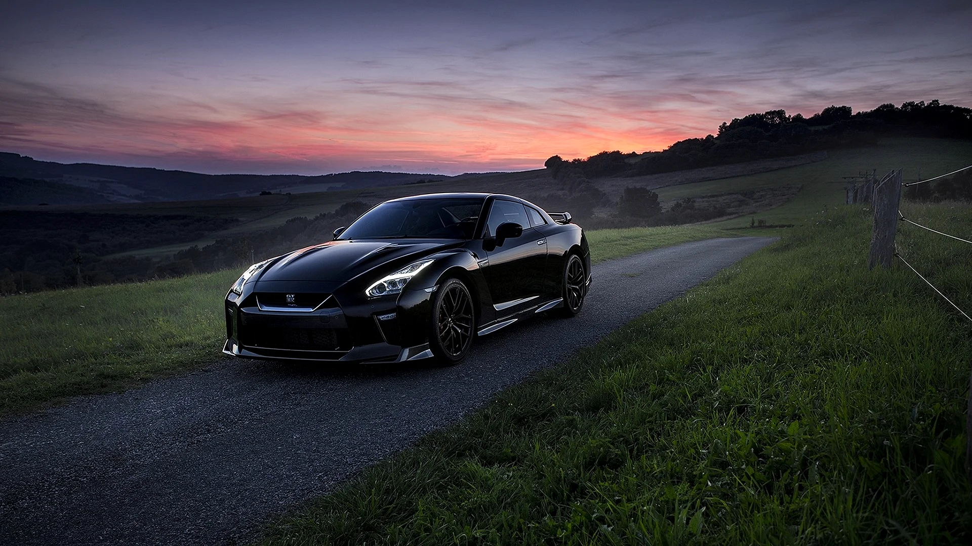 Nissan Gtr R35 Night Wallpaper