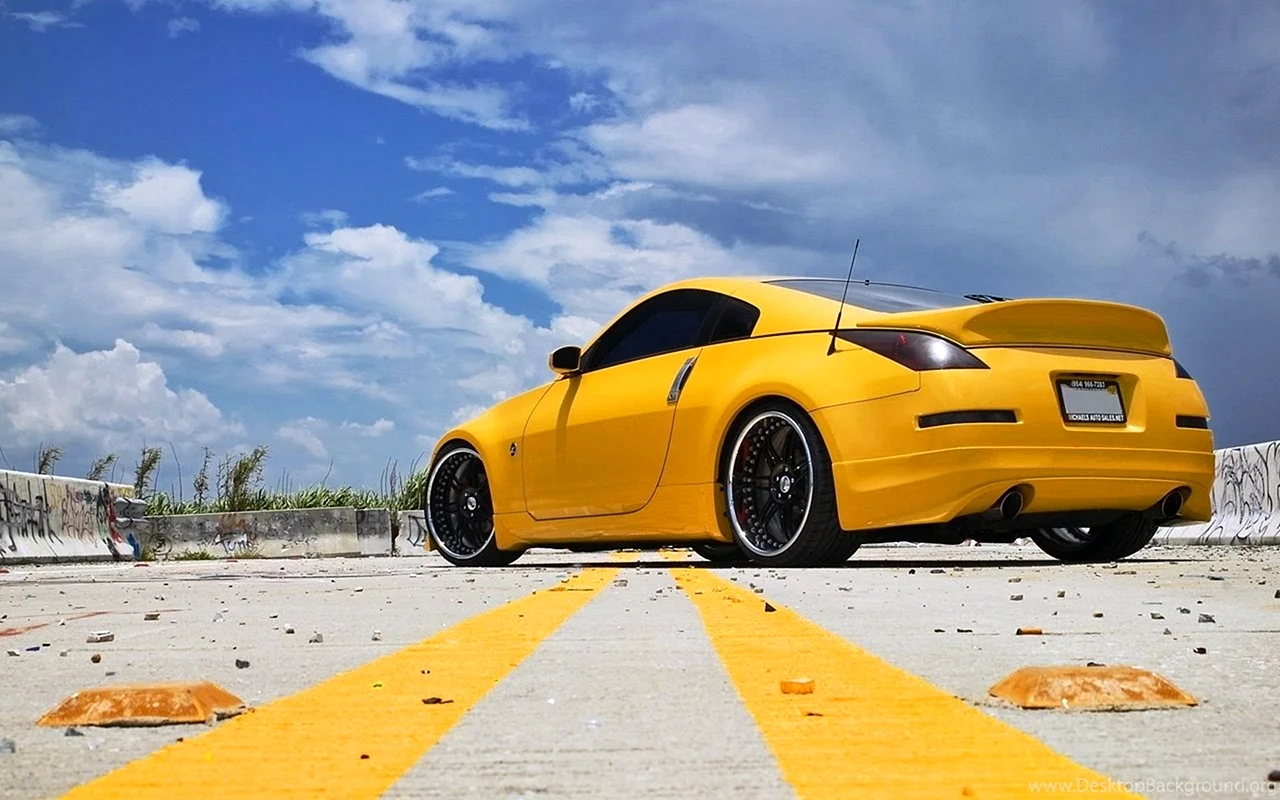 Nissan Yellow Wallpaper