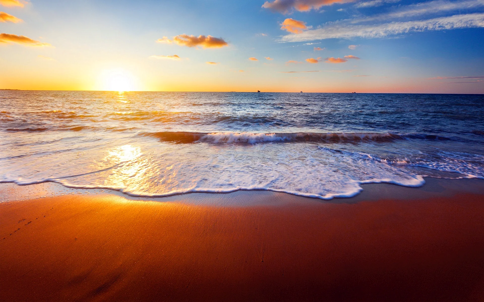 Ocean Beach Sunrise Wallpaper