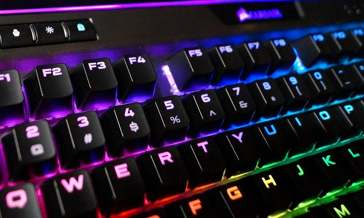 Pc Game Keyboard Wallpaper