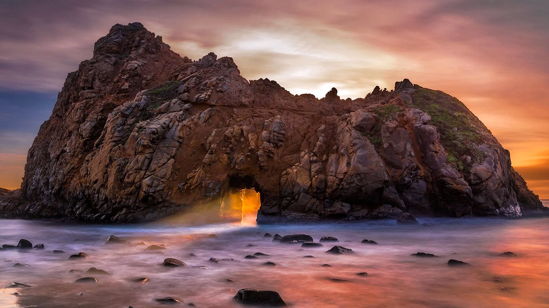 Pfeiffer Beach California Wallpaper