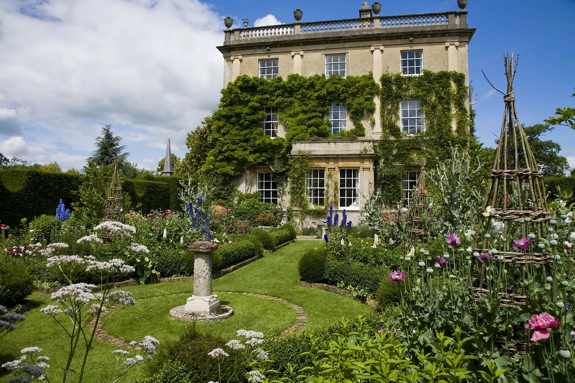 Prince Charles Highgrove Wallpaper