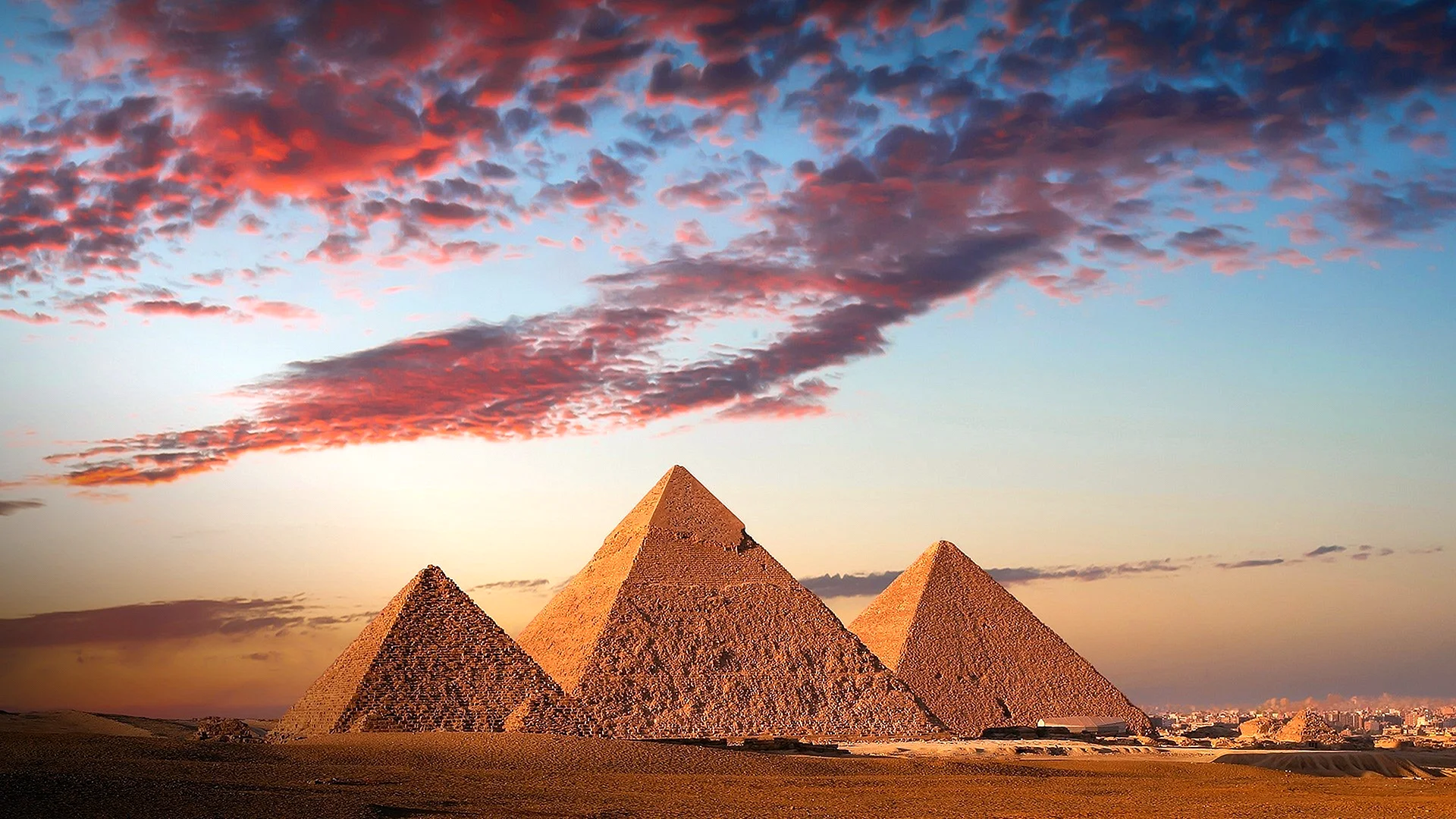 Pyramids Of Giza Wallpaper