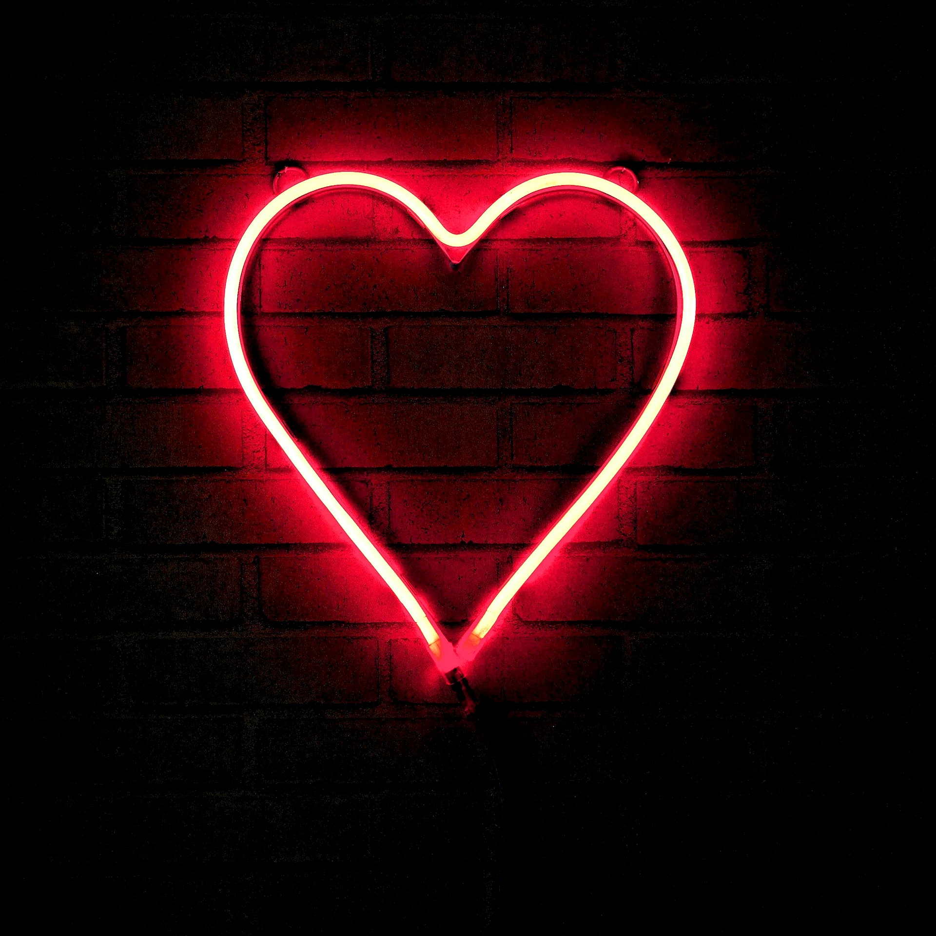 Red Neon Heart Wallpaper