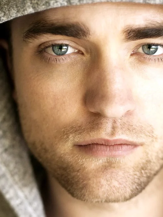 Robert Pattinson HD Wallpaper
