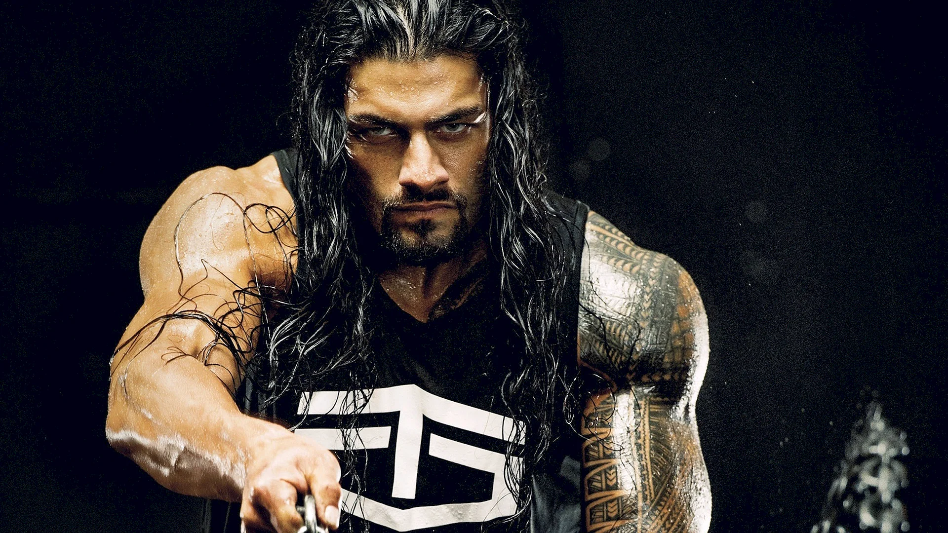 Roman Reigns Workout Wallpaper