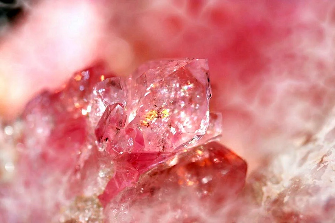 Rose Quartz Crystal Wallpaper