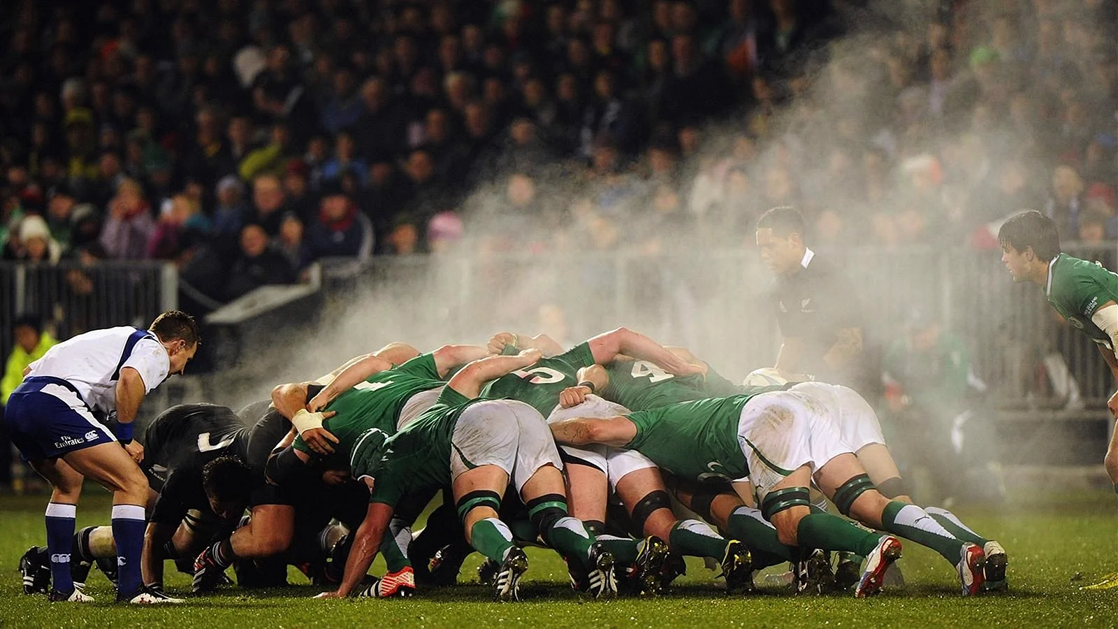 Rugby Scrum Wallpaper