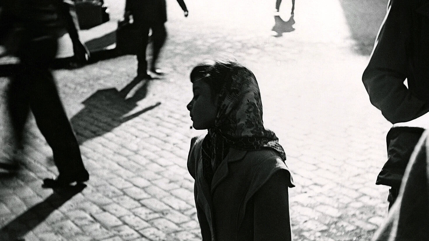 Saul Leiter - Early Black And White Wallpaper