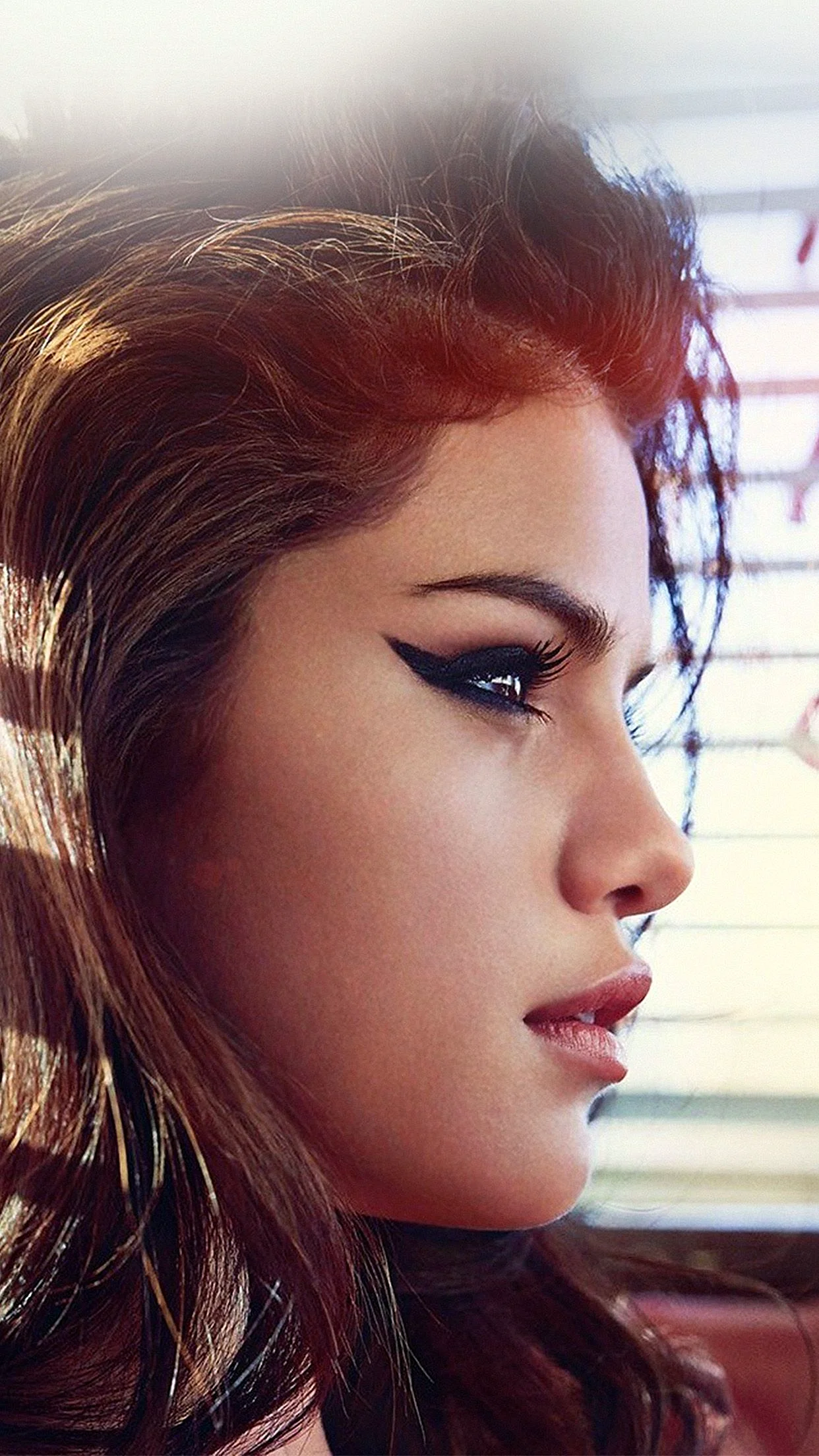 Selena Gomez Face Wallpaper For iPhone