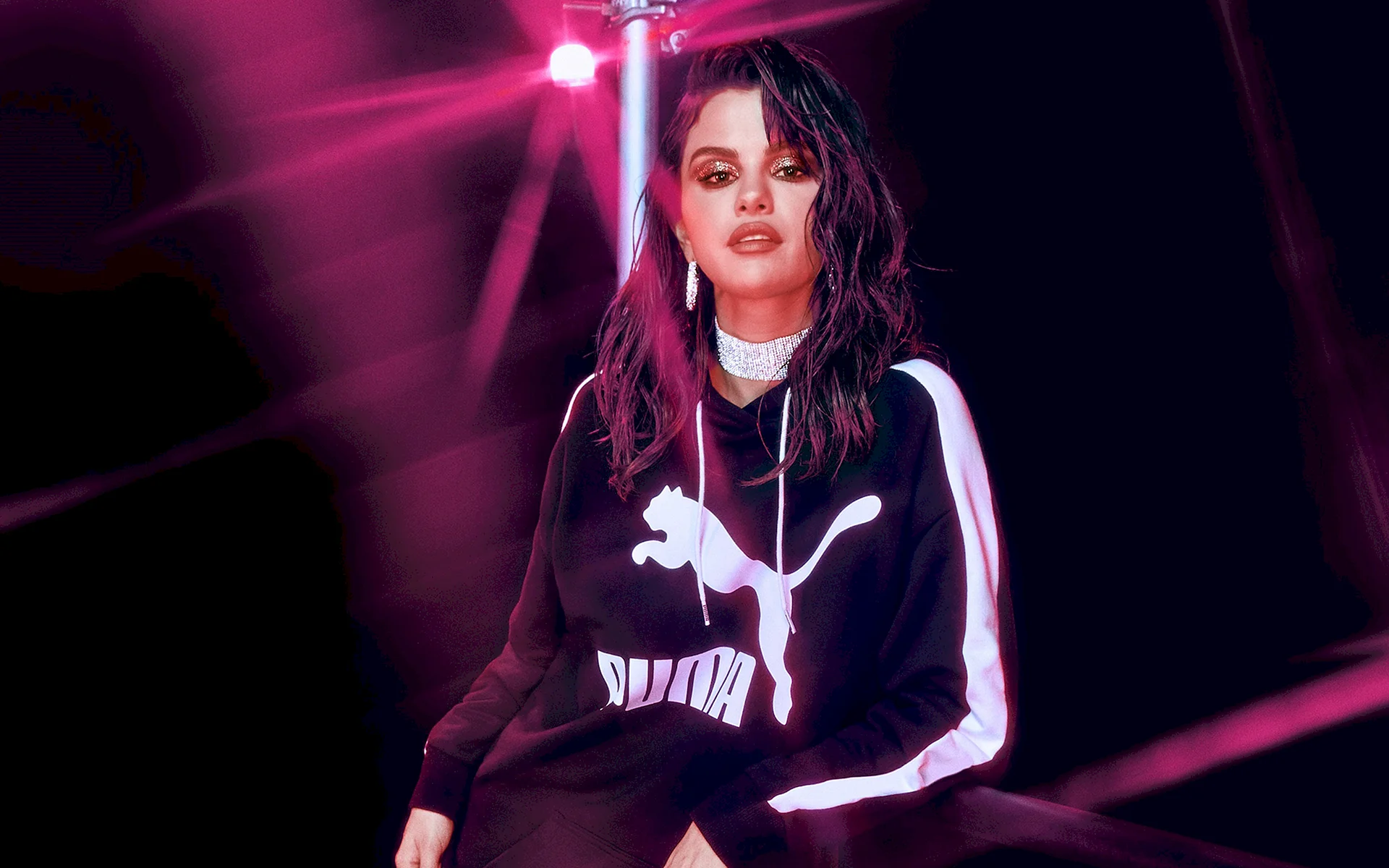 Selena Gomez In Puma Wallpaper