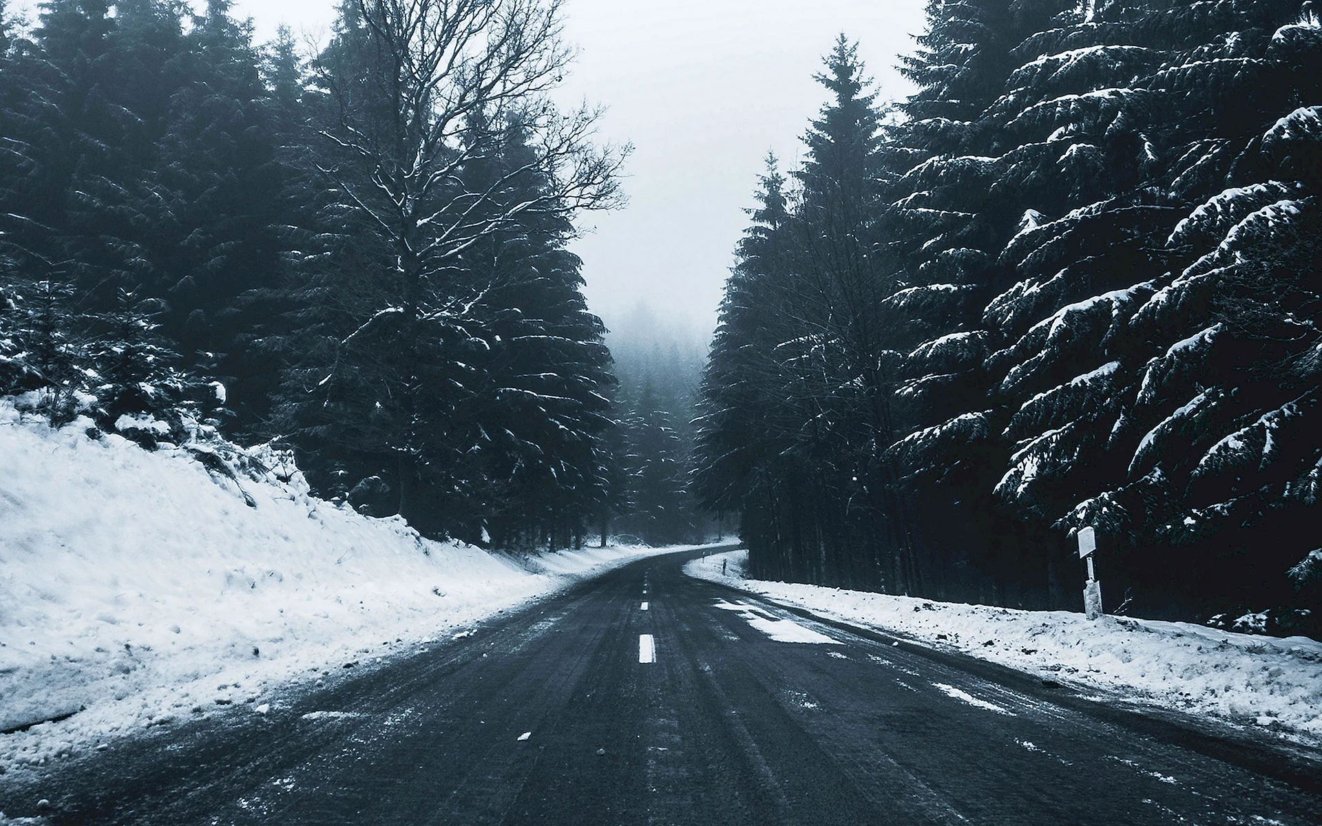 Snow Road Wallpaper