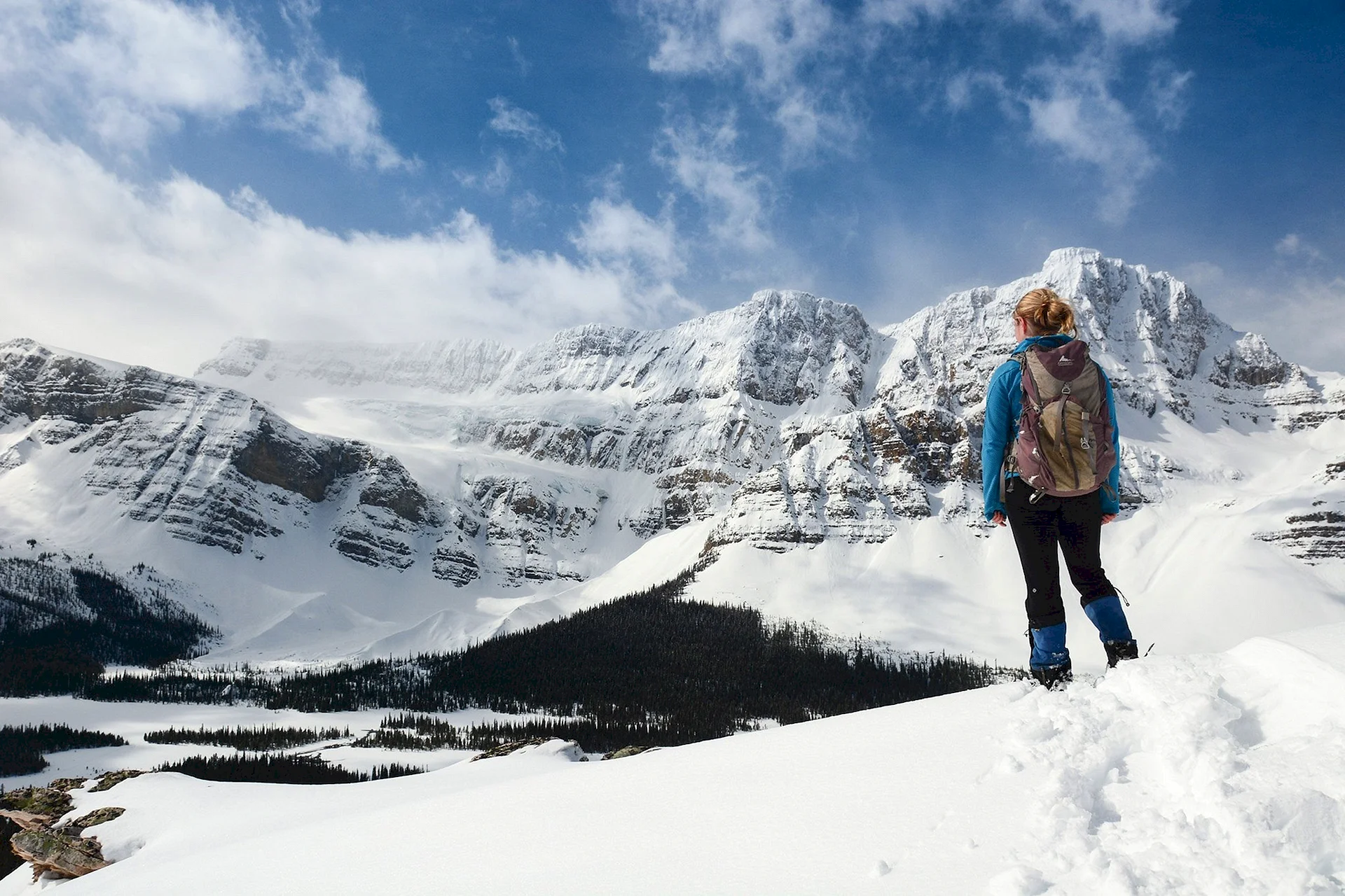 Snow-Mountain Hiking Wallpaper