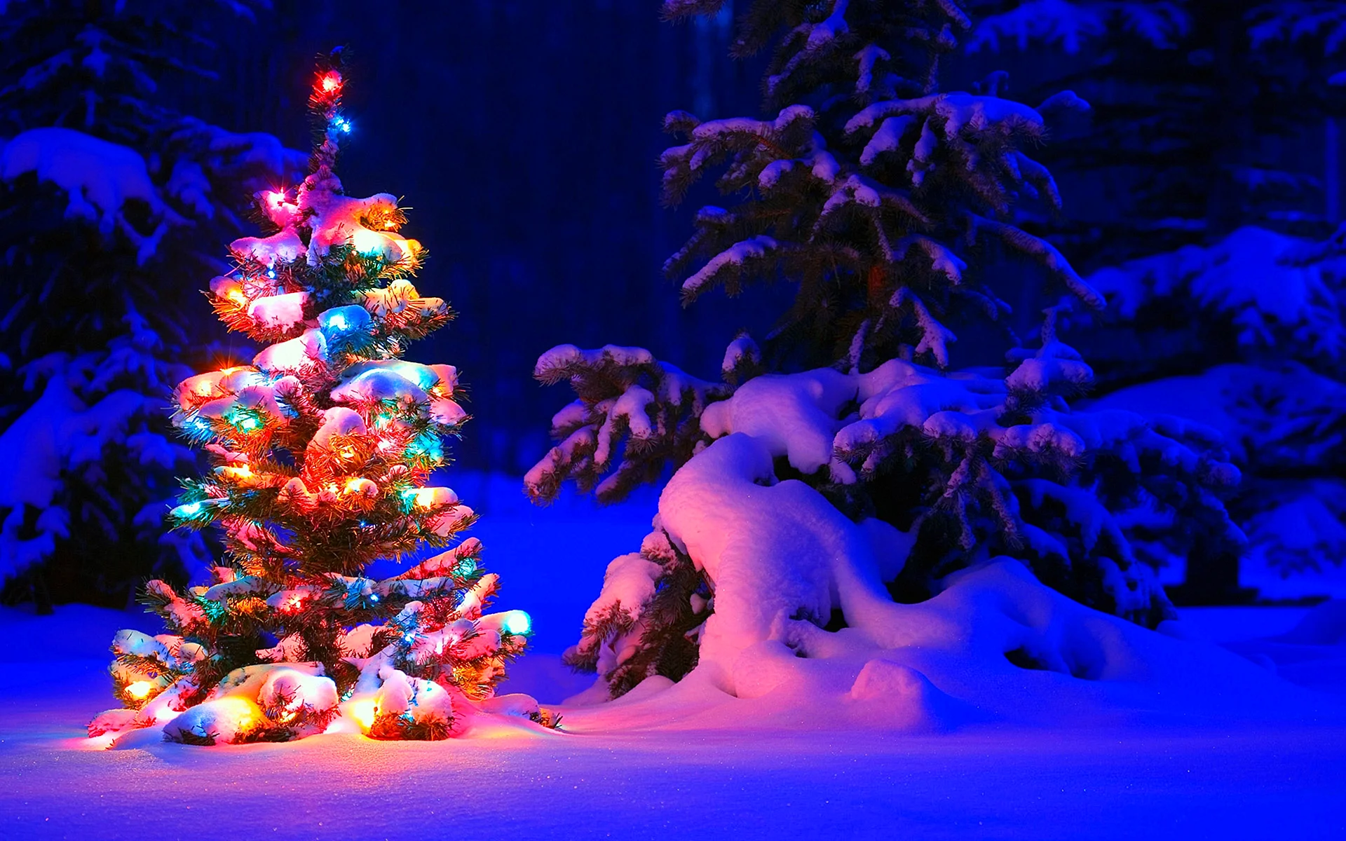 Snowy Christmas Wallpaper