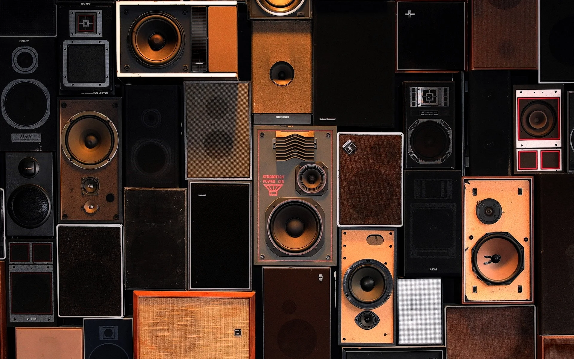 Speaker Wallpaper