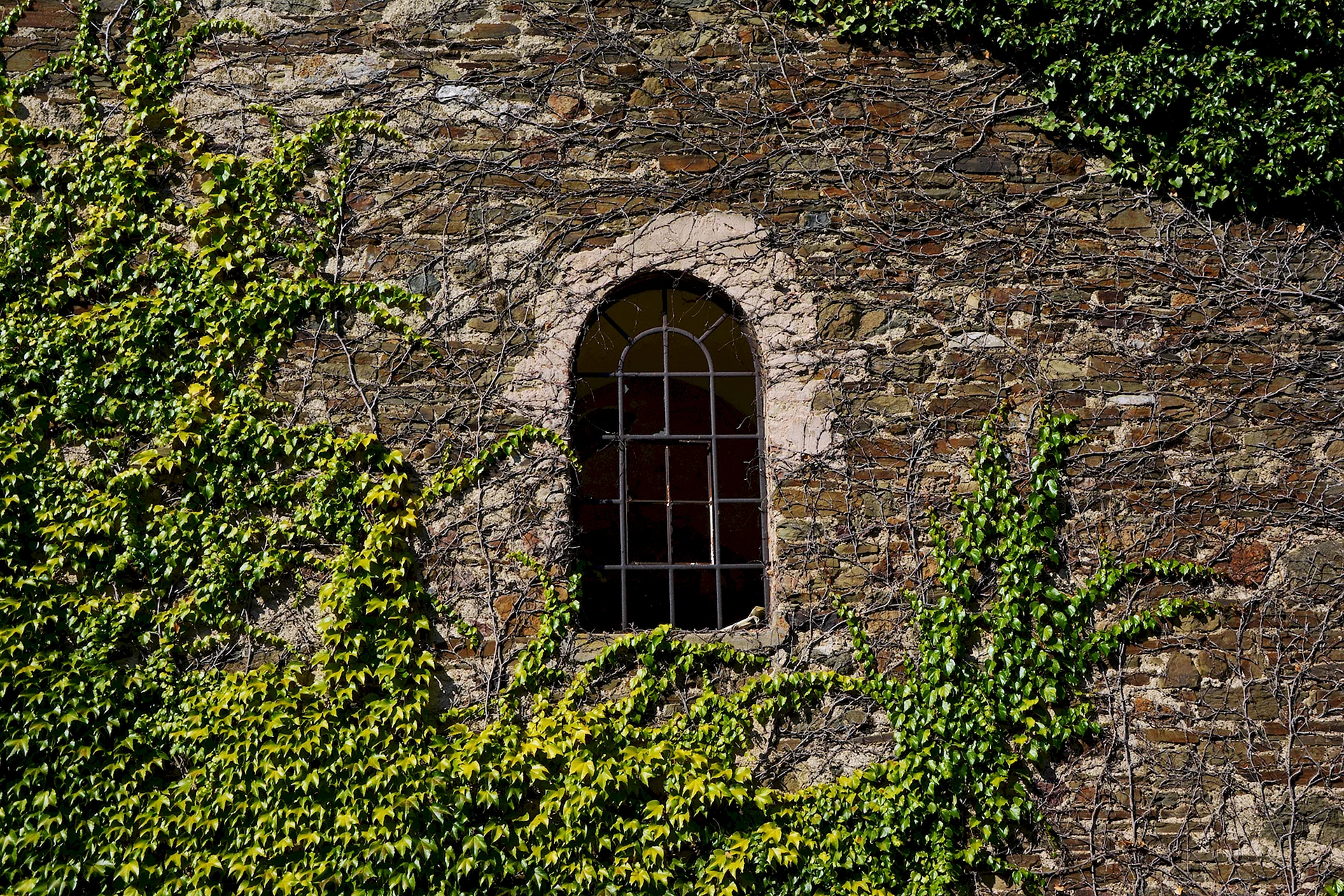 Stone Wall Wallpaper