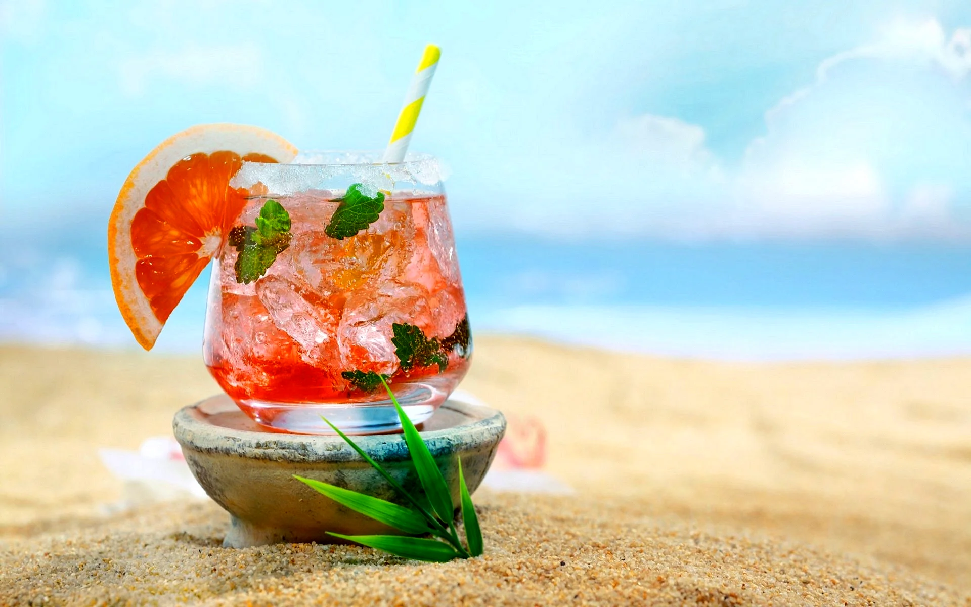 Summer Cocktail Wallpaper